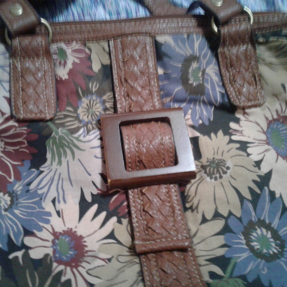 Big purse can be used as a carry on